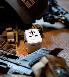 Tactical® PTP Travel adapter with charger